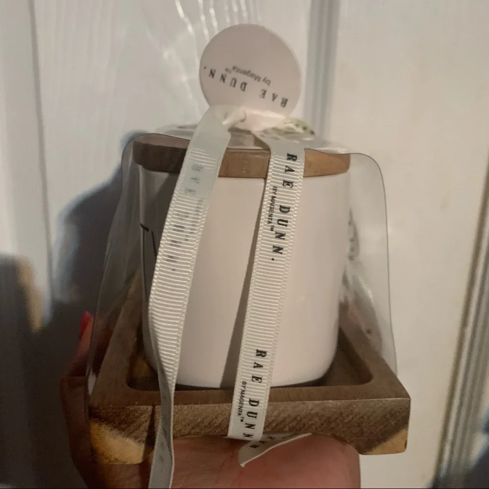 BNWT Rae Dunn HELLO. PRETTY. 2 ceramic canister jars, wooden lids & wooden tray